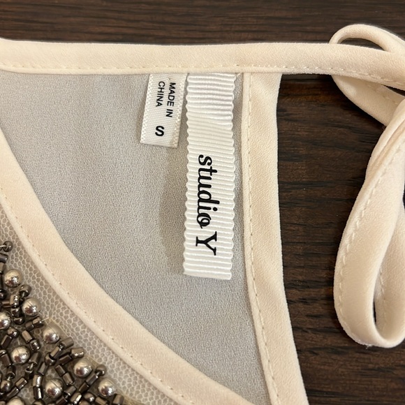 Women’s Blouse - Picture 3 of 3